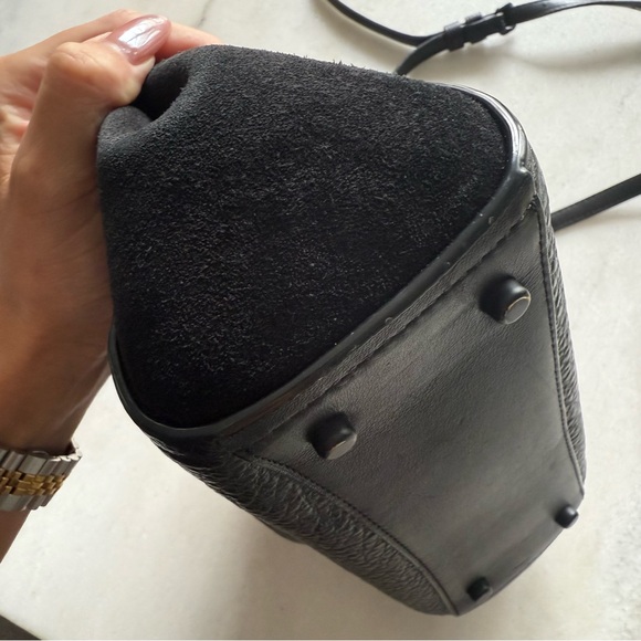 COACH Faye Crossbody Purse Bag All Black Pebbled Leather Flap F1880-F22349 - Picture 7 of 15